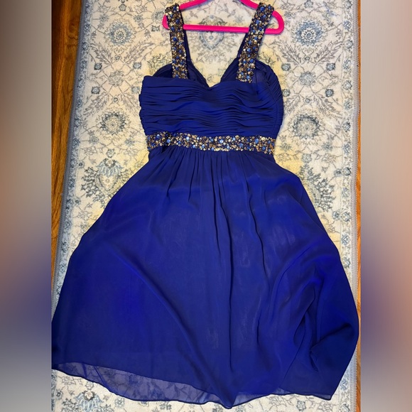 Cache dress, blue. Used once but in great condition. Size 2. Very pretty. - Picture 2 of 2